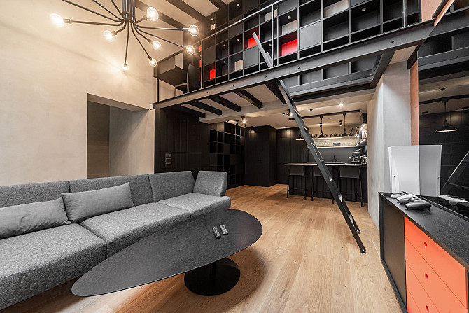 Ilgtermiņa īrei tiek piedāvāts unikāls un īpaši plašs dzīvoklis Rīgas centrā Rīga - foto 4