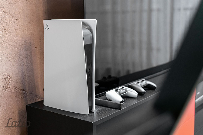 Ilgtermiņa īrei tiek piedāvāts unikāls un īpaši plašs dzīvoklis Rīgas centrā Rīga - foto 5