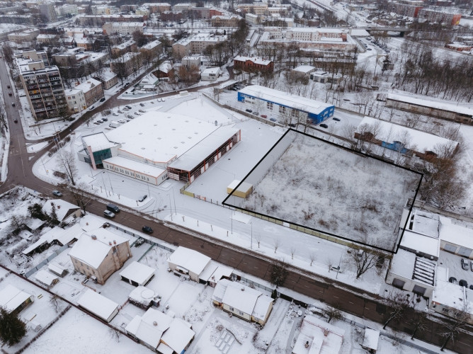 Iegādei tiek piedāvāta zeme ar saskaņotu projektu STOCK OFFICE ēkas būvneicībai aktīvā un Rīga - foto 2