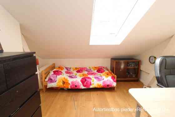 Уютная, светлая 2-этажная 3-комнатная квартира (2 изолированные спальни и гостиная, Rīga