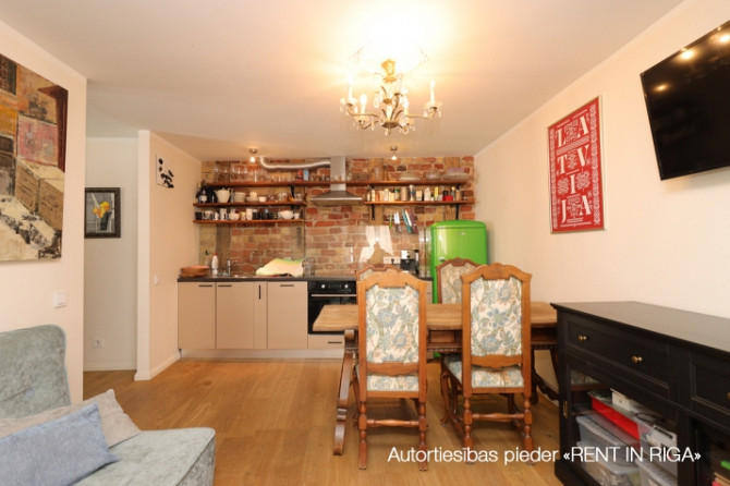 Mājīgs, gaišs 2 stāvu 3 istabu dzīvoklis (2 atsevišķas guļamistabas un viesistaba apvienota Rīga - foto 8