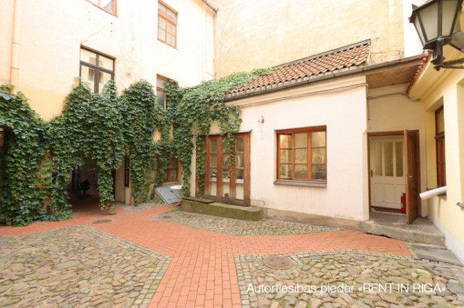 Mājīgs, gaišs 2 stāvu 3 istabu dzīvoklis (2 atsevišķas guļamistabas un viesistaba apvienota Rīga - foto 1