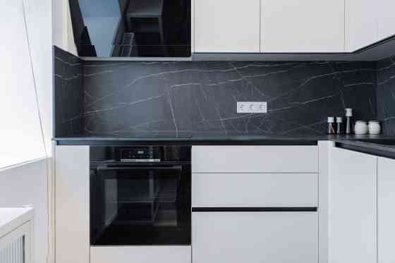 Эксклюзивная двухкомнатная квартира в тихом центра Риги  Редкое предложение: Рига