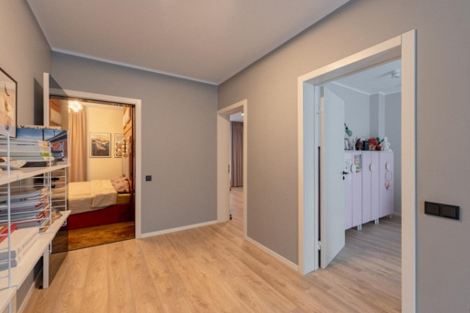 Ilgtermiņa īrei tiek piedāvāta moderna, stilīga un ļoti labi uzturēta māja Jūrmalā. Māja Jūrmala - foto 9