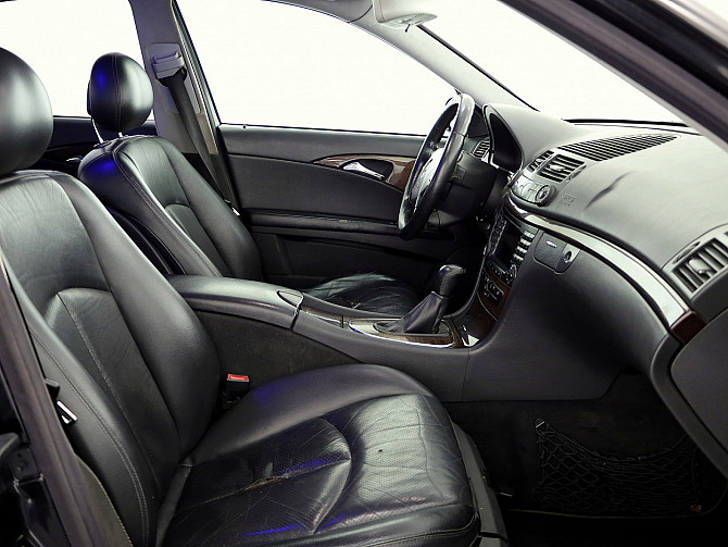 Mercedes-Benz E 200 Avantgarde Facelift ATM 2.1 CDI 90kW Tallina - foto 6