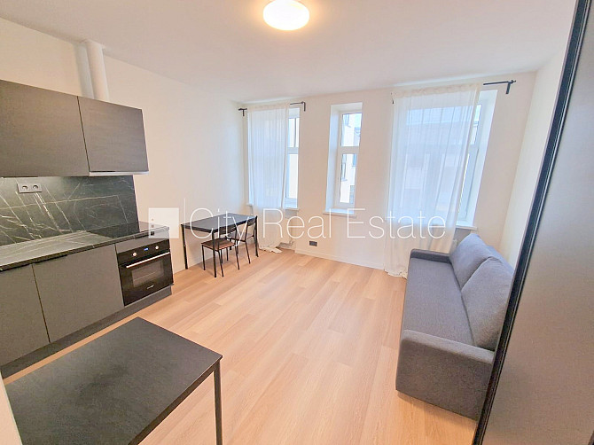 Projekts - Residence Lumiere, fasādes māja, renovēta māja, ieeja no ielas, luksuss apartamenti Rīga - foto 2