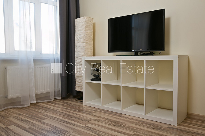 Privātmāja, labiekārtots apzaļumots pagalms, teritorijas iebrauktuves vārti aprīkoti ar Jūrmala - foto 5