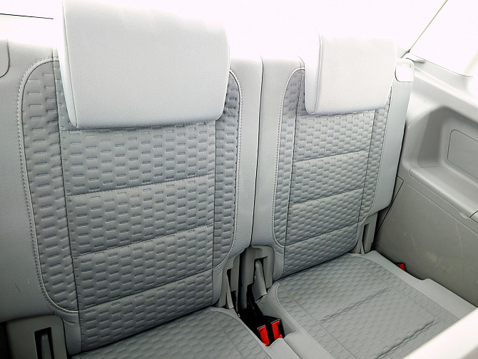 Volkswagen Touran Comfortline Facelift 2.0 80kW Tallina - foto 8