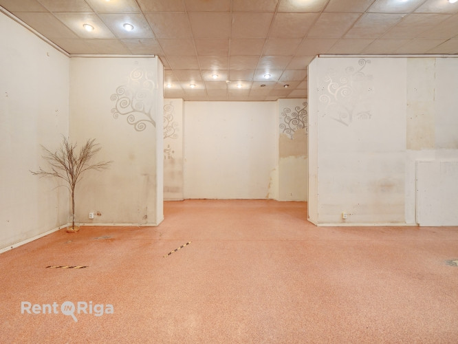 Iznomā plašas un labi redzamas komerctelpas Rīgas centrā  Krišjāņa Barona ielas sākumā, Rīga - foto 9