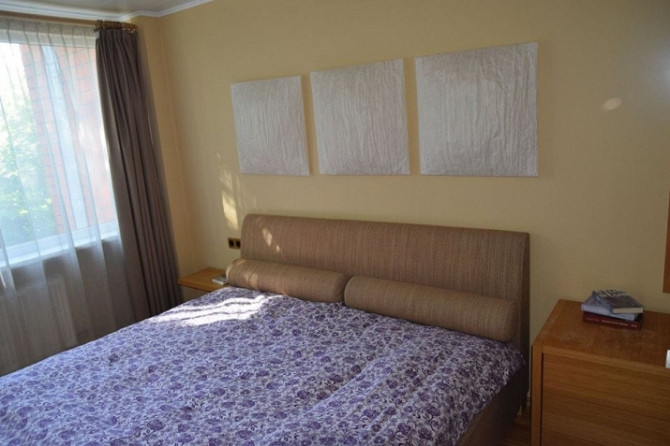 Izīrē 3 istabu dzīvokli Teikā ar garāžu!  Dzīvoklī 2 guļamistabas, kabinets un plaša viesistaba. Pri Рига - изображение 4