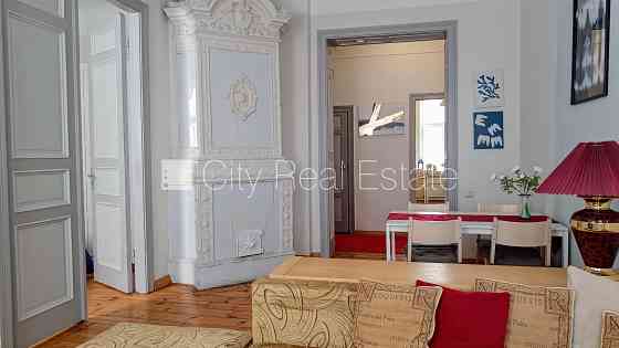 Частный дом, на подвальном этаже доступно кладовое помещение, благоустроенная Jūrmala