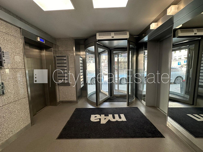 Restaurēta māja, iežogota teritorija, terase, plašs skats no loga, divstāvīgs, istabas Rīga - foto 19