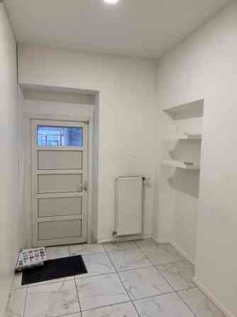 Сдаются в аренду помещения в очень активной локации. Светлые помещения с большой Rīga