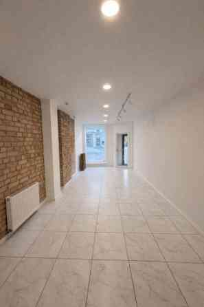 Сдаются в аренду помещения в очень активной локации. Светлые помещения с большой Rīga