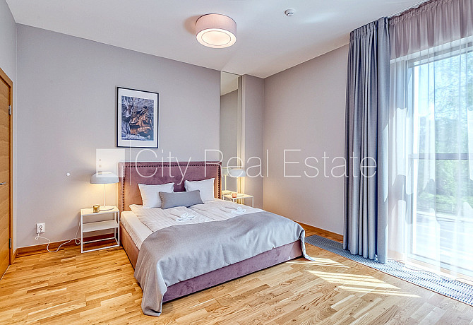 Новостройка, фасадный дом, закрытый двор, до ближайшей парковки 70 м, вход со двора, Рига - изображение 9