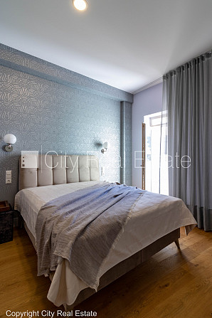 Фасадный дом, реновированный дом, фасад с декоративной штукатуркой, закрытый Рига - изображение 6