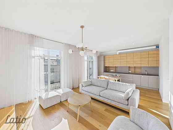 Īrei pieejams plašs un gaišs trīsistabu dzīvoklis ar balkonu, jaunajā projektā Magdalēnas kvartāls,  Rīga