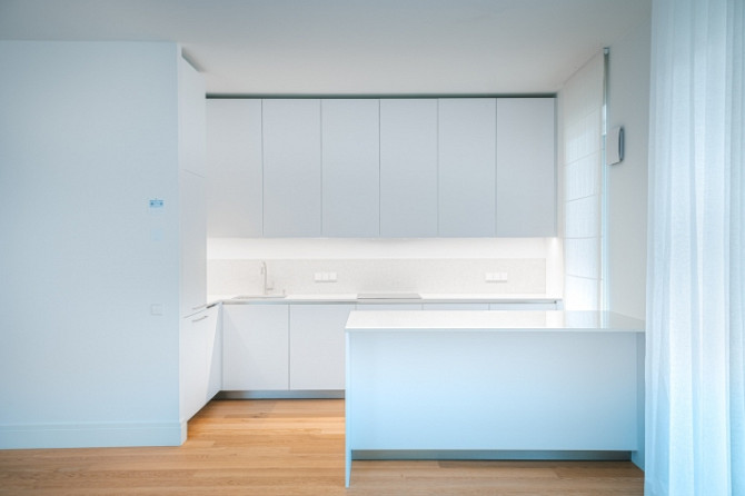 Piedāvā ilgtermiņa īrei premium klases 3 istabu dzīvokli elitārajā projektā 