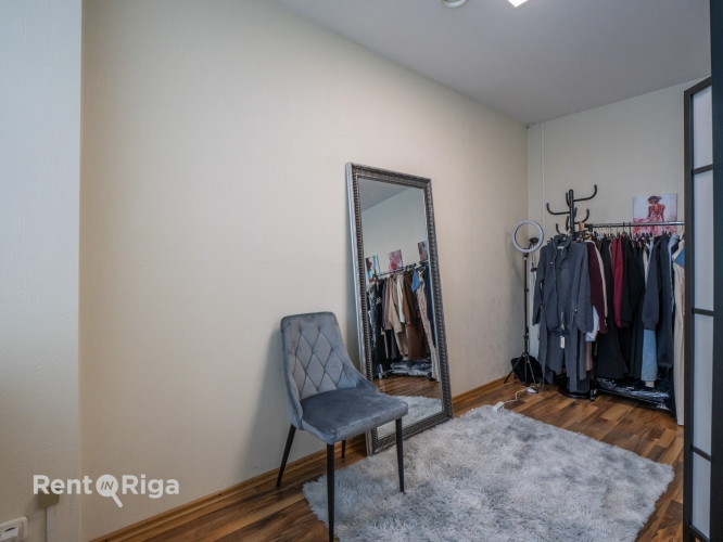 Iznomā offisa telpu Ķengaragā  Telpas platība 23m2.  Pieejama koplietošanas telpas: + tualete; Rīga - foto 4