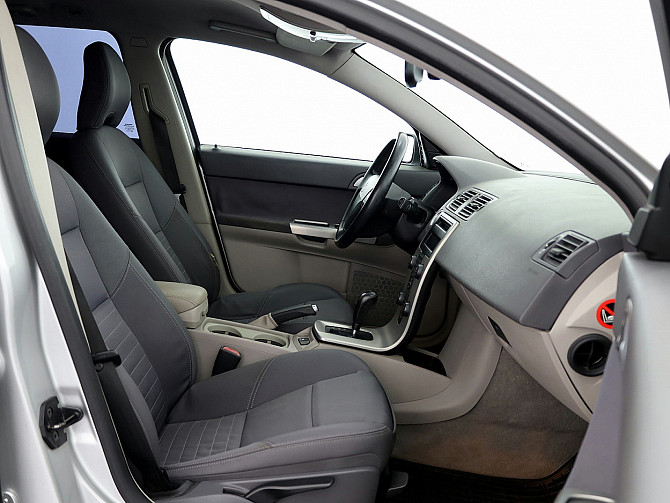 Volvo V50 Estate ATM 2.4 D4 132kW Tallina - foto 6