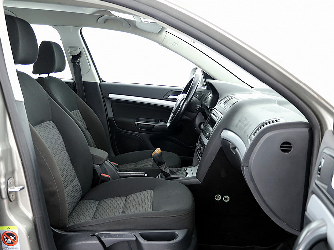 Skoda Octavia Comfortline 4x4 2.0 TDI 103kW Tallina - foto 6