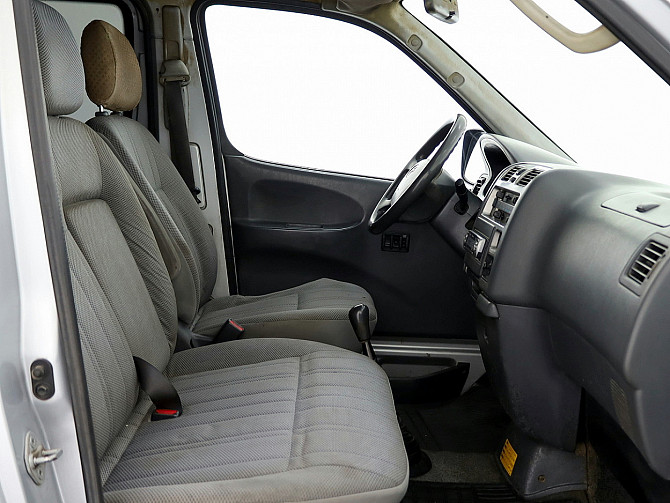 Toyota Hiace Van 2.5 D-4D 86kW Tallina - foto 6