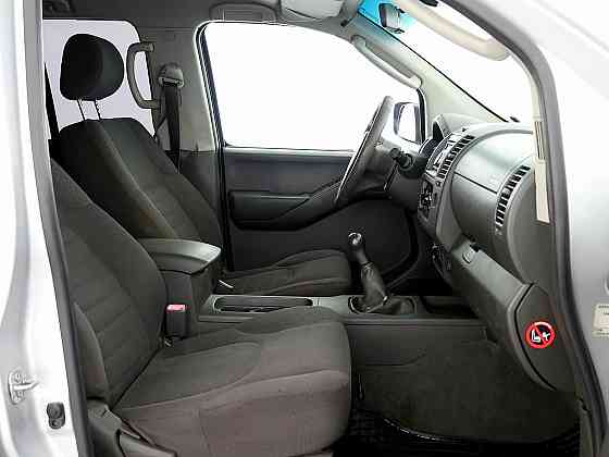 Nissan Navara Doublecab Facelift 4x4 2.5 dCi 126kW Tallina