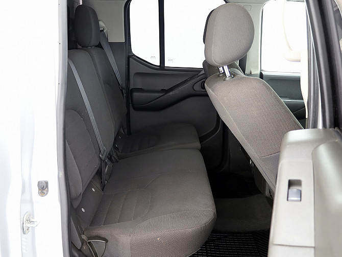 Nissan Navara Doublecab Facelift 4x4 2.5 dCi 126kW Tallina - foto 7