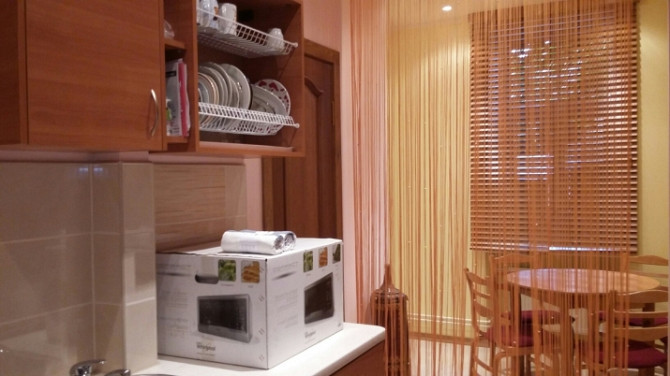 Rent offer - one room in shared 3-bedroom apartment in the center of Riga in a quiet courtyard build Рига - изображение 2