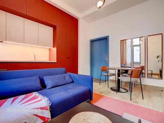 Stilīgs un moderns dzīvoklis Rīgas centrā.  Piedāvājumā ir elegants, dzīvoklis ar unikālu dizainu, k Rīga