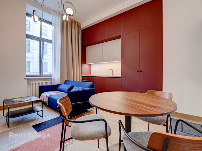 Stilīgs un moderns dzīvoklis Rīgas centrā.  Piedāvājumā ir elegants, dzīvoklis ar unikālu Rīga - foto 2