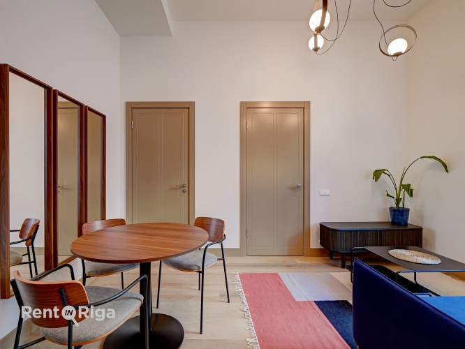 Stilīgs un moderns dzīvoklis Rīgas centrā.  Piedāvājumā ir elegants, dzīvoklis ar unikālu Rīga - foto 7