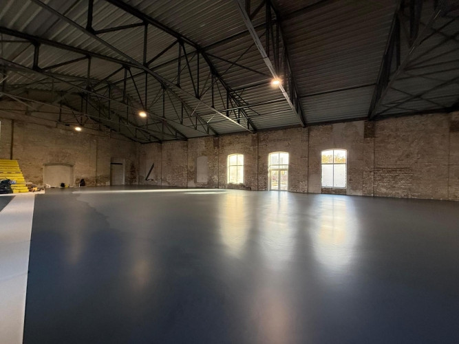 Промышленные помещения с высокими потолками.   Бывшая территория "Рижского Рига - изображение 2