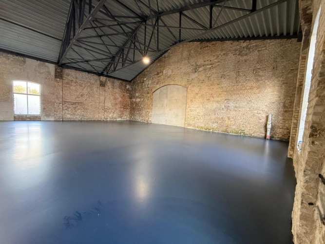 Промышленные помещения с высокими потолками.   Бывшая территория "Рижского Рига - изображение 6