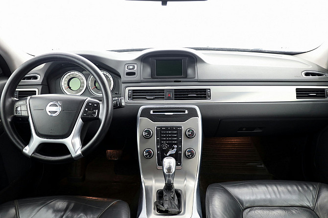 Volvo V70 Summum Facelift ATM 2.0 157kW Tallina - foto 5