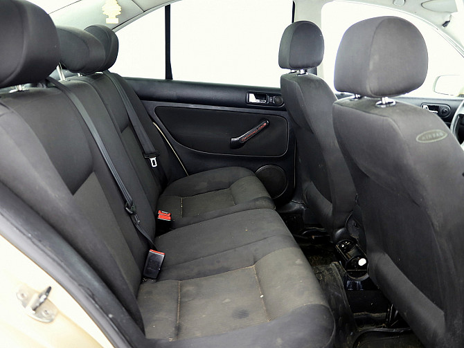 Volkswagen Bora Comfortline ATM 1.9 TDI 74kW Таллин - изображение 7