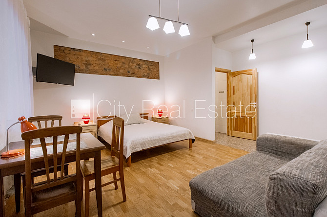 Дом во дворе, реновированный дом, закрытый двор, во дворе детская игровая Рига - изображение 7