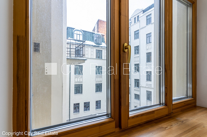 Реновированный дом, окна выходят во двор, количество спален 4 шт., изолированные Рига - изображение 10