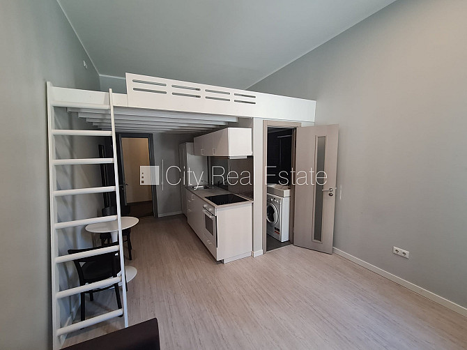 Фасадный дом, реновированный дом, благоустроенная озеленённая территория, Рига - изображение 5