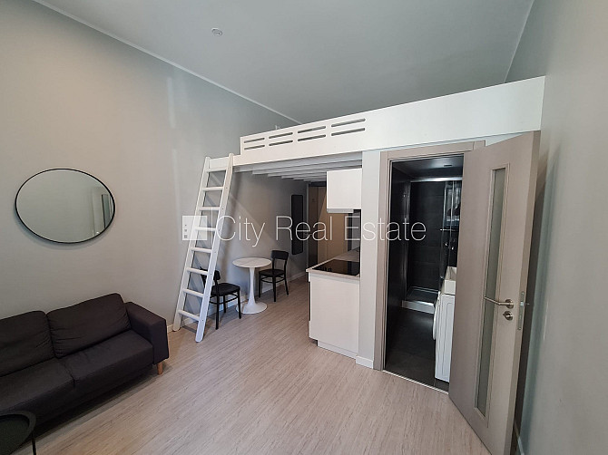 Фасадный дом, реновированный дом, благоустроенная озеленённая территория, Рига - изображение 6