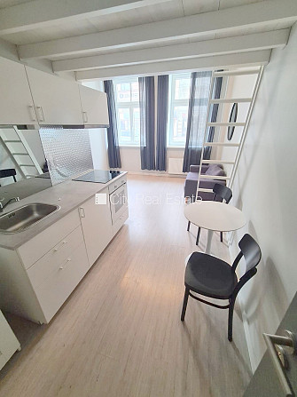 Фасадный дом, реновированный дом, благоустроенная озеленённая территория, Рига - изображение 2