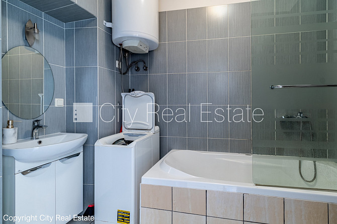 Здание во дворе, закрытый двор, территория обнесена забором, место для машины, Рига - изображение 12