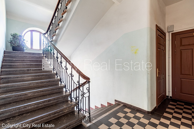 Здание во дворе, закрытый двор, территория обнесена забором, место для машины, Рига - изображение 16