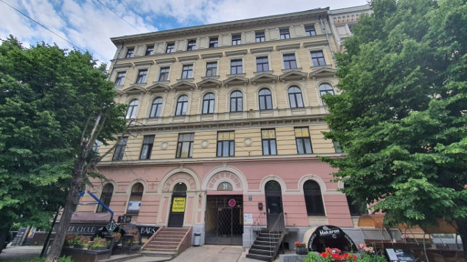 Hostel premises that can be converted into 3 apartments.  The property is located in one of the most Рига - изображение 1