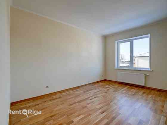 Новая, просторная и качественная дуплекс-вилла в отличном месте!  Продаётся Rīga