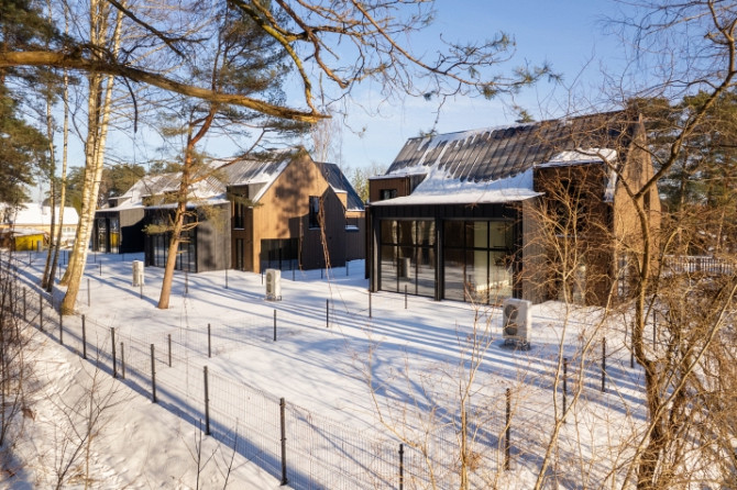 Pārdod stilīgu un energoefektīvu premium klases dvīņu māju Mellužos, vienā no klusākajām Jūrmala - foto 2