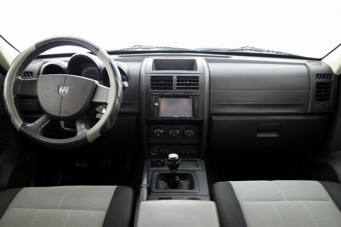 Dodge Nitro Comfort 2.8 CRD 130kW Tallina - foto 5