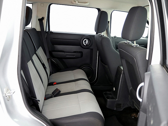 Dodge Nitro Comfort 2.8 CRD 130kW Tallina - foto 7