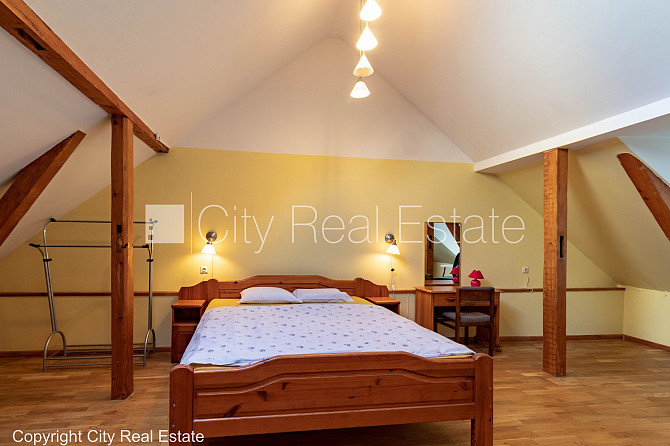 Fasādes māja, renovēta māja, ieeja no ielas, kāpņu telpa pēc kosmētiskā remonta, logi Rīga - foto 19