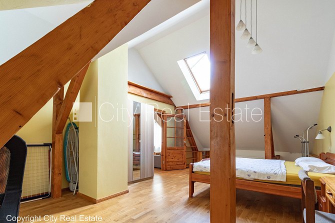 Fasādes māja, renovēta māja, ieeja no ielas, ir lifts, kāpņu telpa pēc kapitālā remonta, Rīga - foto 5